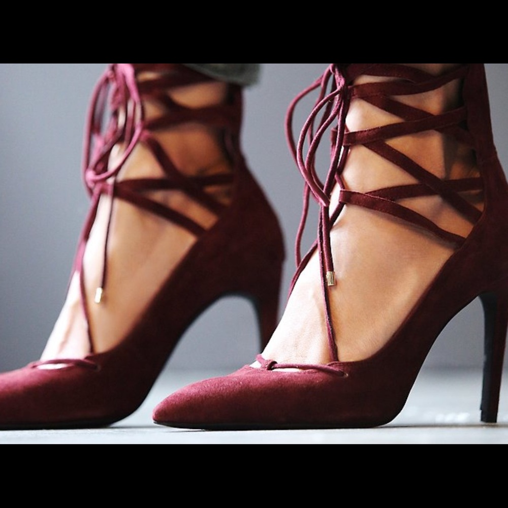 Heels - Picture 1 of 4